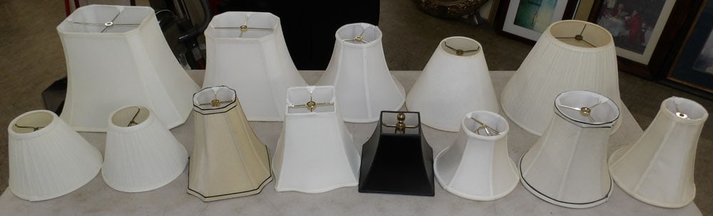 Lot Lamp Shades (1 of 3)