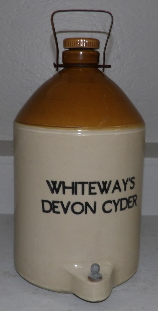 White Ways Devon Cyder Stone Ware Jug (1 of 2)