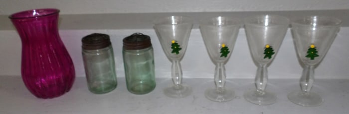 Lot Glass Items