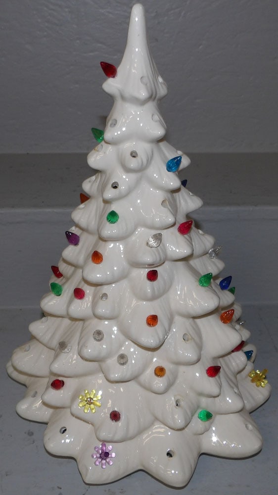 Porcelain Table Top Christmas Tree (1 of 4)