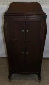 Antique Mahogany Victrola