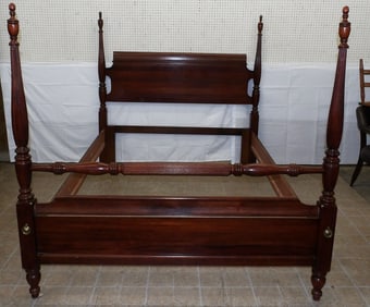 Mahogany Reeded Post Queen or Full Size Bed With Rails