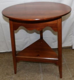 Round Pine Stand