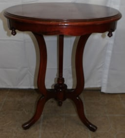 Cherry Round Lamp Table