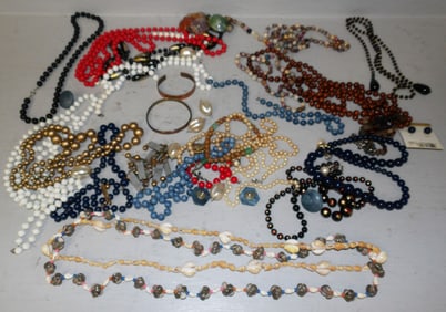 Lot Costume Jewelry