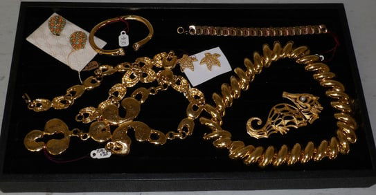 Lot Costume Jewelry