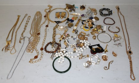Lot Costume Jewelry