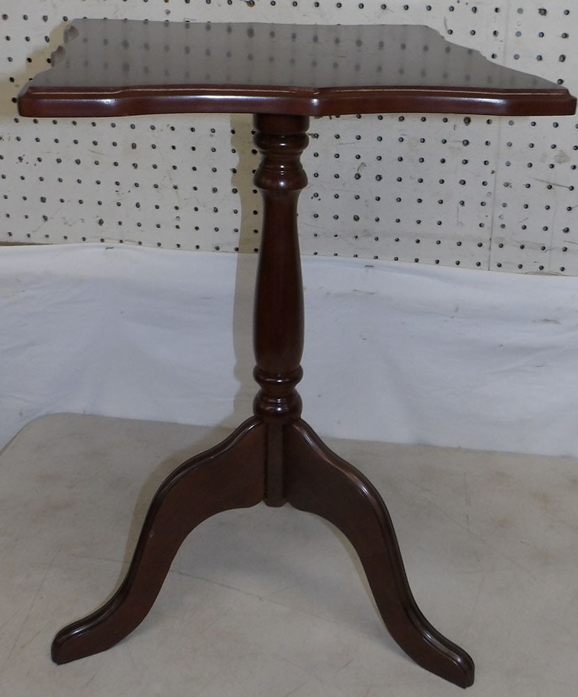 Cherry Tilt Top Whiskey Stand By Bombay (1 of 5)