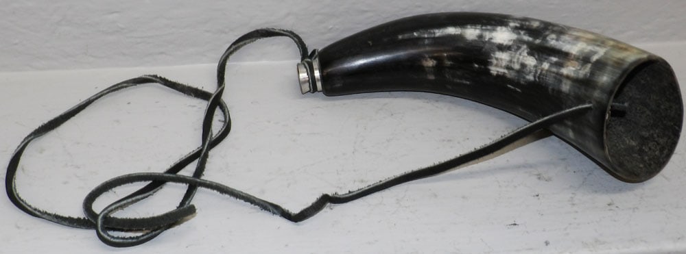 Battle Call Horn Trumpet: Battle Call Horn Trumpet . 11 1/4" L 3" Dia. ALL DESCRIPTIONS AND ANY CONDITION STATEMENT GIVEN BY LANGSTON AUCTION GALLERY ARE STRICTLY OPINIONS AND LANGSTON'S SHALL HAVE NO RESPONSIBILITY FOR ERRORS