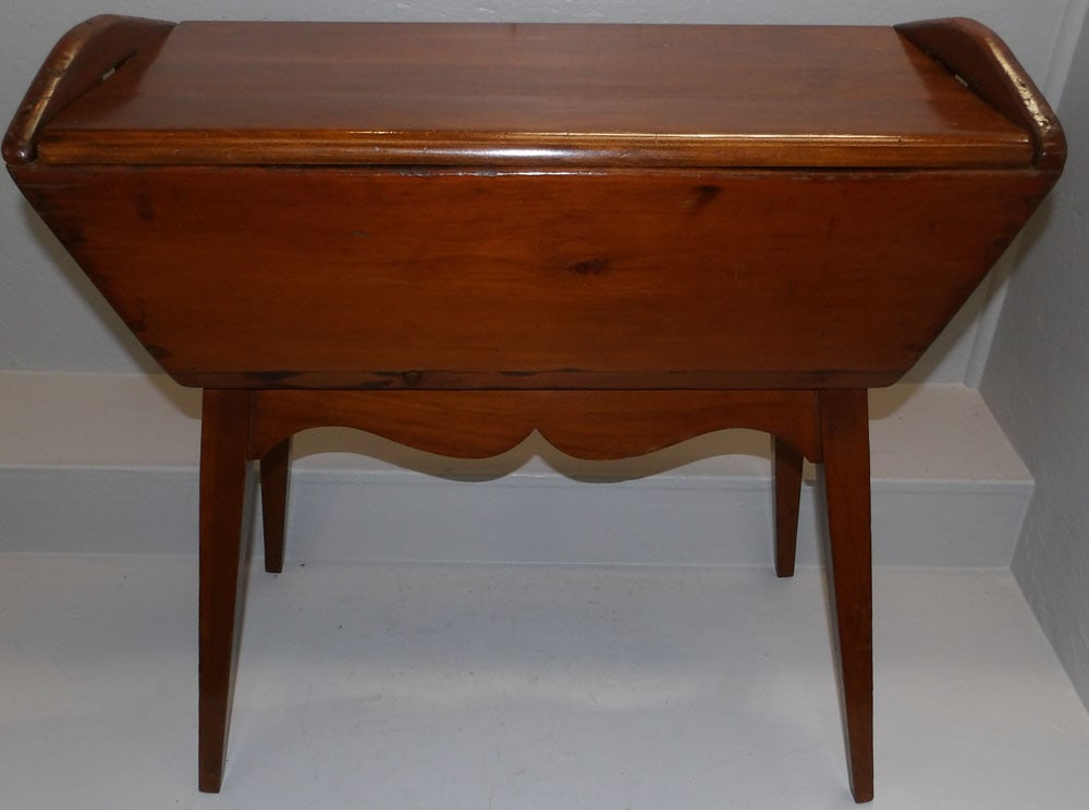 Antique Pine Dough Box With Lid On Stand (1 of 7)