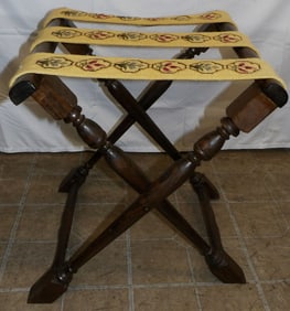 Pine Needlework Luggage Rack