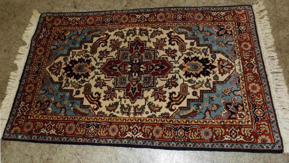 3' 0" X 4' 11" Hand Made Oriental Rug (1 of 4)