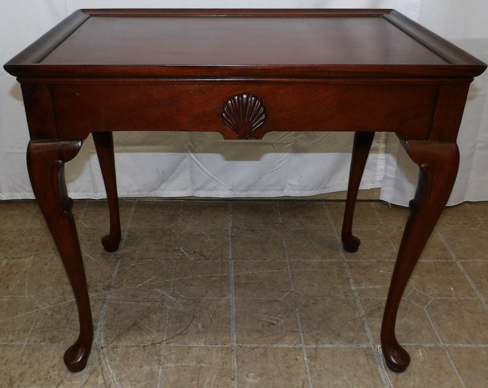 Mahogany Queen Anne Style Tea Table with Pull Out Slides (1 of 3)