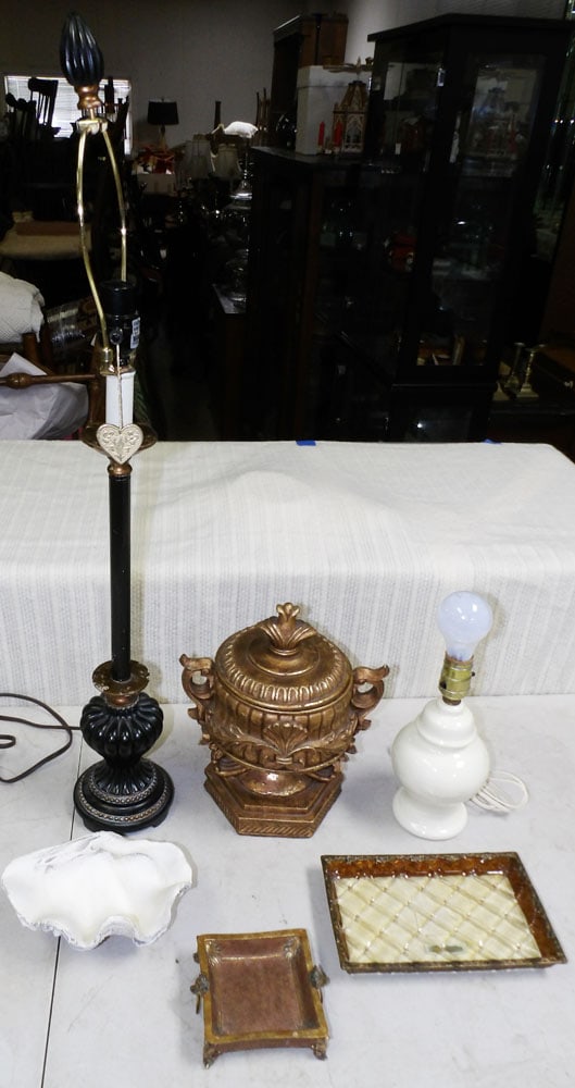 Lot Resin & Porcelain Items: Lot Resin & Porcelain Items. 33" H 5" W ALL DESCRIPTIONS AND ANY CONDITION STATEMENT GIVEN BY LANGSTON AUCTION GALLERY ARE STRICTLY OPINIONS AND LANGSTON'S SHALL HAVE NO RESPONSIBILITY FOR ERRORS OR O