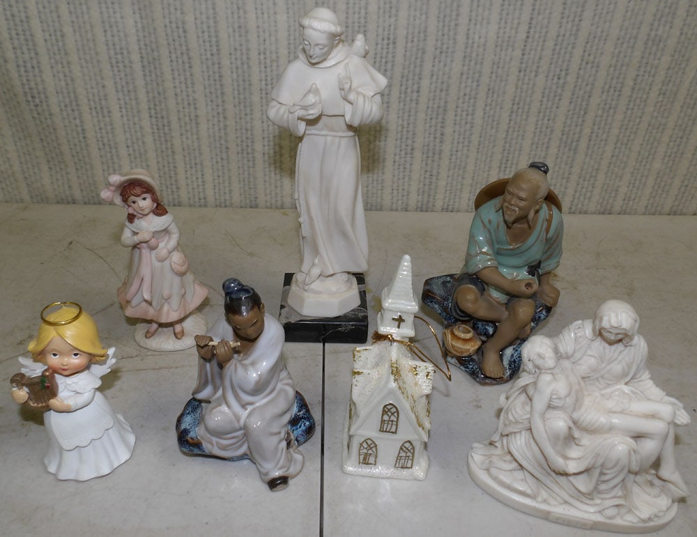Lot Pottery - Porcelain- Resin Figurines: Lot Pottery - Porcelain- Resin Figurines. 8 1/2" H 2 1/2" W 2 1/2" D ALL DESCRIPTIONS AND ANY CONDITION STATEMENT GIVEN BY LANGSTON AUCTION GALLERY ARE STRICTLY OPINIONS AND LANGSTON'S SHALL HAVE NO R