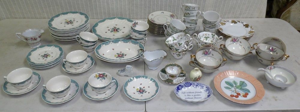 Lot Hand Painted Porcelain Items (1 of 9)