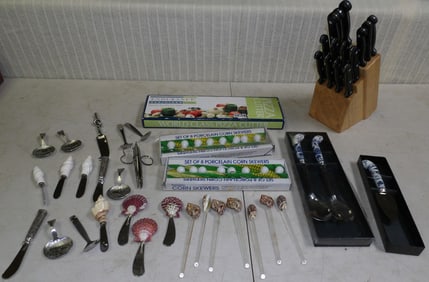 Lot Knives & Kitchen Utensils