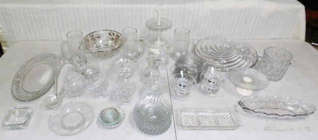 Lot Glass Items