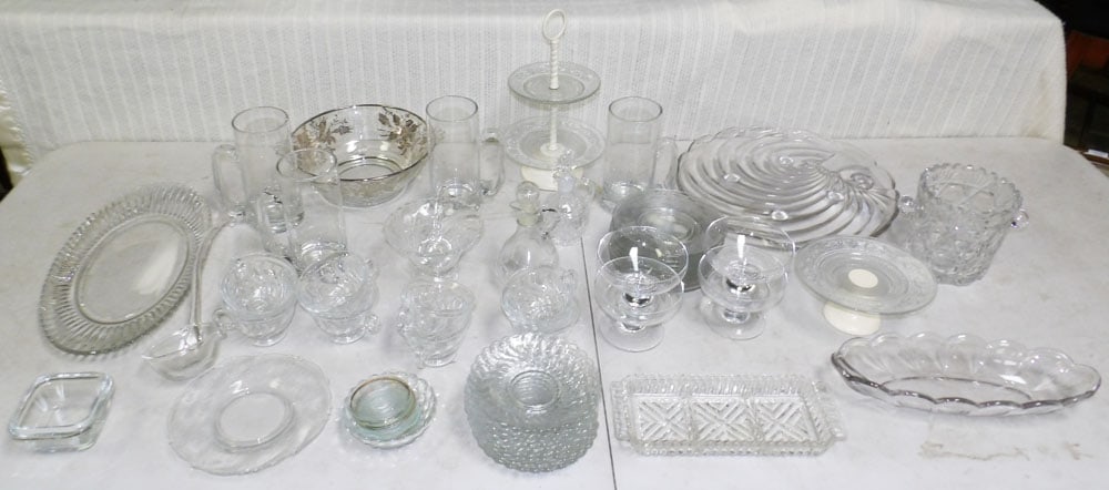 Lot Glass Items (1 of 6)