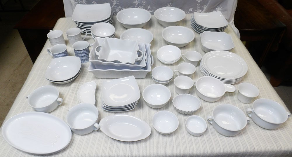 Lot White China Dinner Ware (1 of 5)