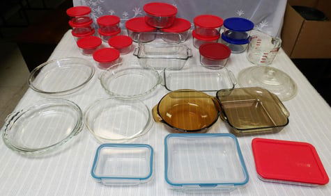 Lot Glass Casseroles