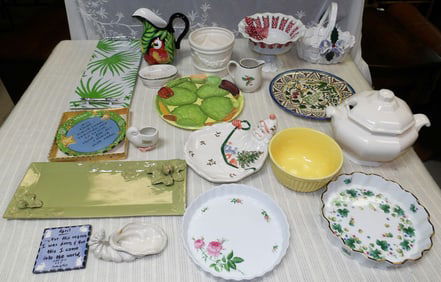 Lot Painted Porcelain Items