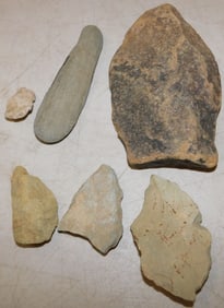Lot Six Vintage Arrowheads