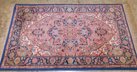2' 10" X 5' 0" Karastan Rug