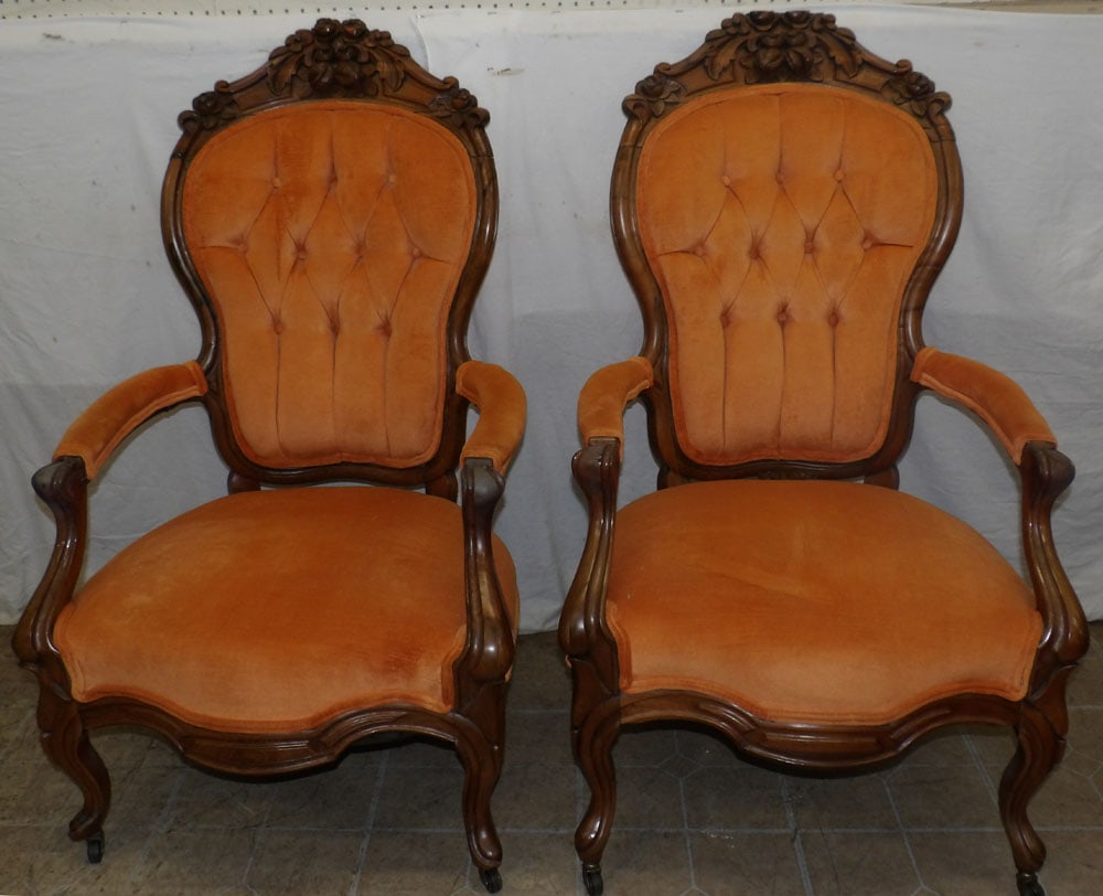 Pair Victorian Carved Rosewood Parlor Chairs: Pair Victorian Carved Rosewood Parlor Chairs . 42 3/4" H 26" W 24" D ALL DESCRIPTIONS AND ANY CONDITION STATEMENT GIVEN BY LANGSTON AUCTION GALLERY ARE STRICTLY OPINIONS AND LANGSTON'S SHALL HAVE NO R