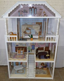 Doll House With Contents