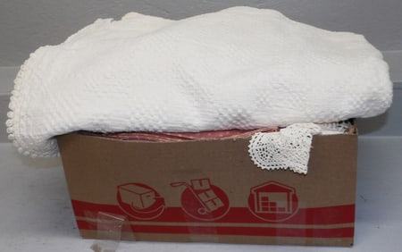 Lot Linens - Bates Williamsburg Bed Spread