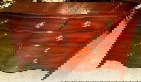 Mahogany Serpentine Front Dresser By Dixie