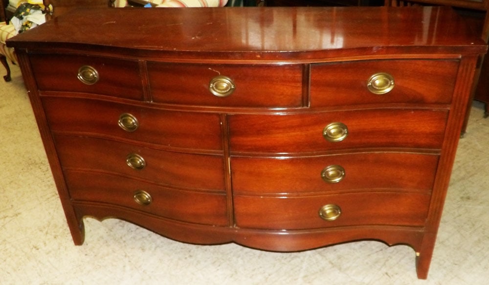Mahogany Serpentine Front Dresser By Dixie (1 of 7)
