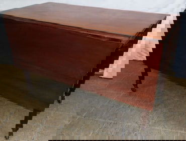 19th C Mahogany Drop Leaf Dining Table