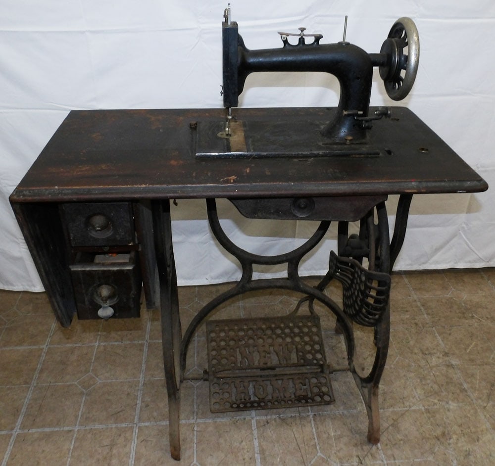 Antique Oak New Home Sewing Machine (1 of 7)