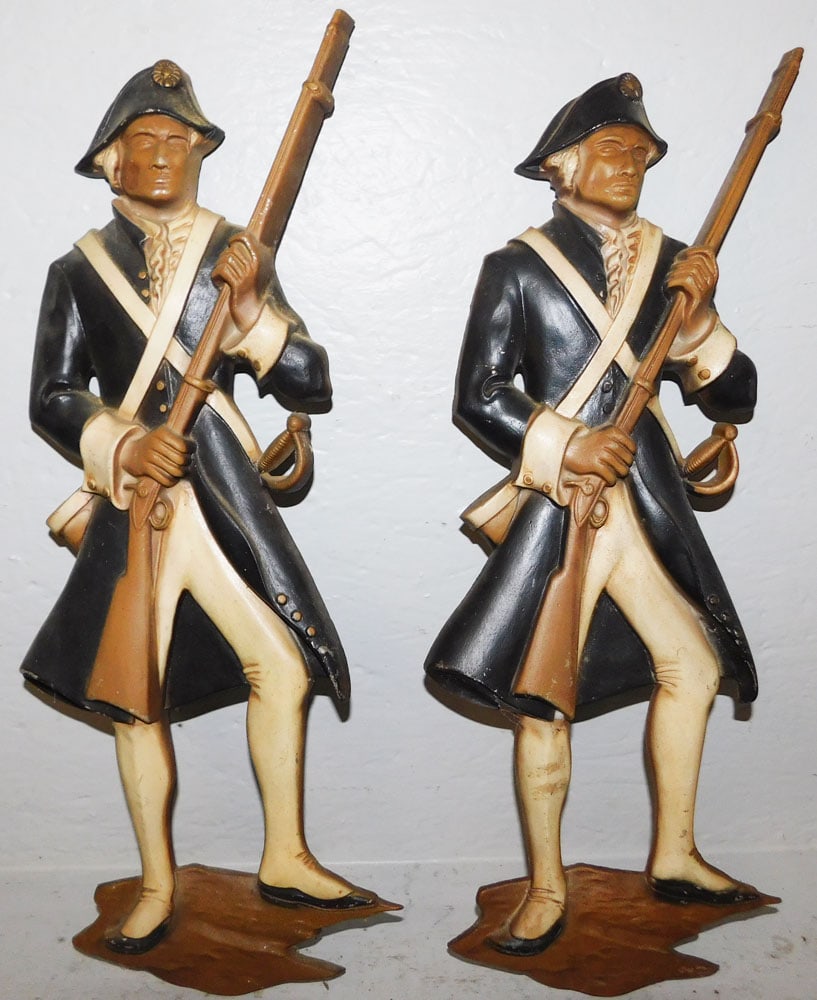 Two Painted Aluminum Revolutionary Soldier Wall Plaques (1 of 4)