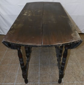 Antique Walnut Gate Leg Table