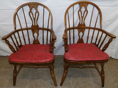 Pair Oak Arm Chairs