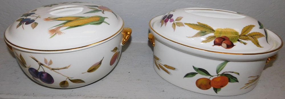 Two Royal Worcester "Evesham" Covered Dishes (1 of 7)