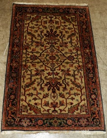 2' 7" x 4' 1" Hand Made Oriental Rug