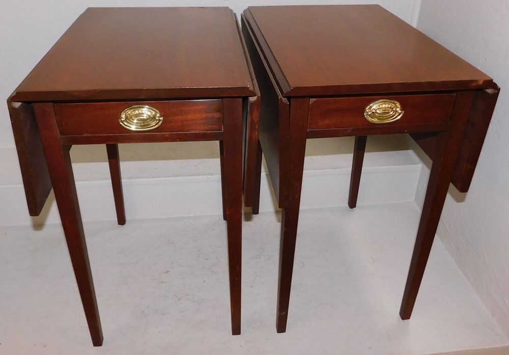 Pair of Mahogany Drop Leaf Tables with One Drawer By Caro-Craft (1 of 5)