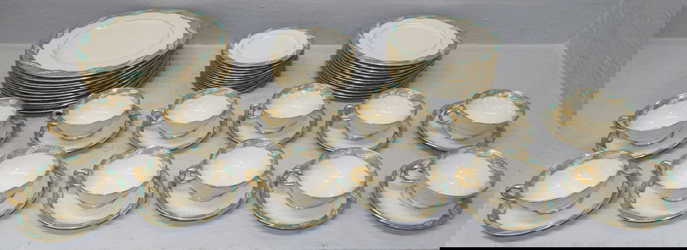 60 Pieces of Lenox China, Bellevue (1 of 6)