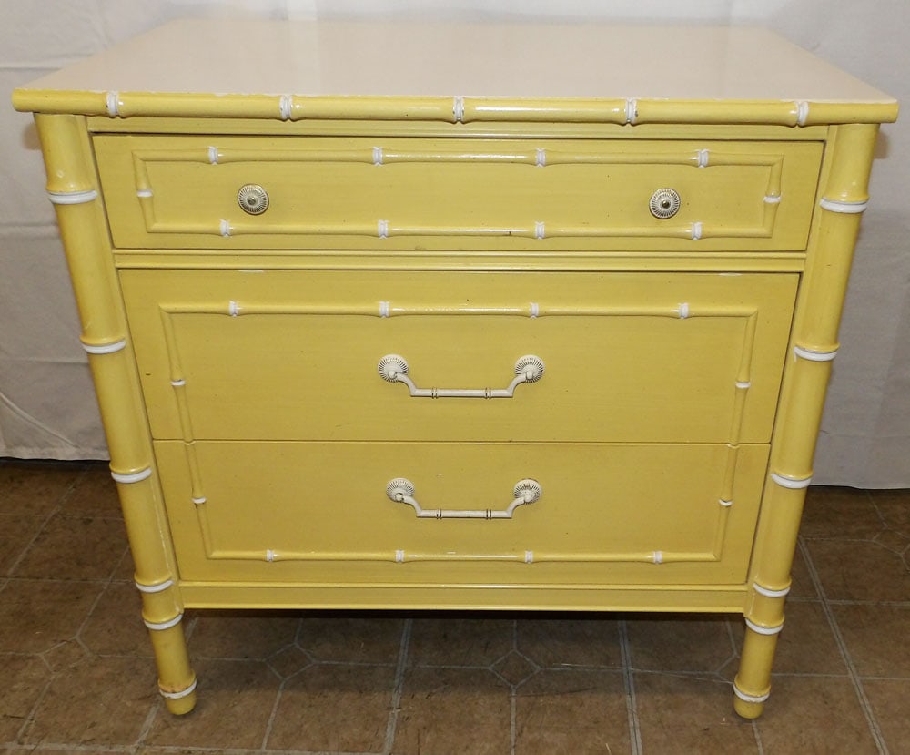 Painted Faux Bamboo Three Drawer Chest by Thomasville: Painted Faux Bamboo Three Drawer Chest by Thomasville. 30 1/4" H 30" W 19" D ALL DESCRIPTIONS AND ANY CONDITION STATEMENT GIVEN BY LANGSTON AUCTION GALLERY ARE STRICTLY OPINIONS AND LANGSTON'S SHALL H