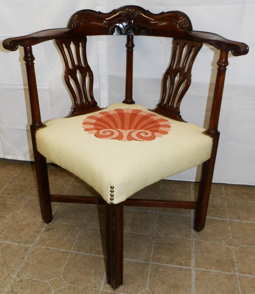 Mahogany & Needlepoint Seat Corner Chair : Mahogany & Needlepoint Seat Corner Chair . 32 1/2" H 29 1/2" W 27 1/2" D ALL DESCRIPTIONS AND ANY CONDITION STATEMENT GIVEN BY LANGSTON AUCTION GALLERY ARE STRICTLY OPINIONS AND LANGSTON'S SHALL HAVE