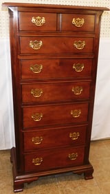 Mahogany Seven Drawer Lingerie Chest With Fluted Columns By Stickley