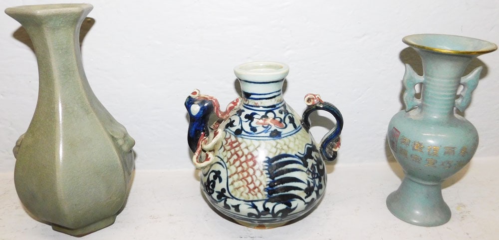 Three Chinese Porcelain Vases & Teapot: Three Chinese Porcelain Vases & Teapot. Up to 9" H 4 1/2" W ALL DESCRIPTIONS AND ANY CONDITION STATEMENT GIVEN BY LANGSTON AUCTION GALLERY ARE STRICTLY OPINIONS AND LANGSTON'S SHALL HAVE NO RESPONSIBI
