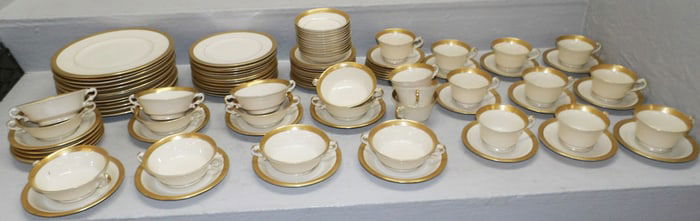 99 Pieces of Gold Rimmed Old Ivory Syracuse China "Bracelet"