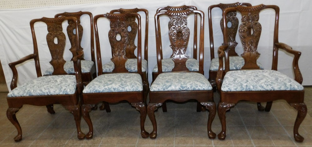 Set of Eight Carved Mahogany Dining Chairs by Henredon  (1 of 7)