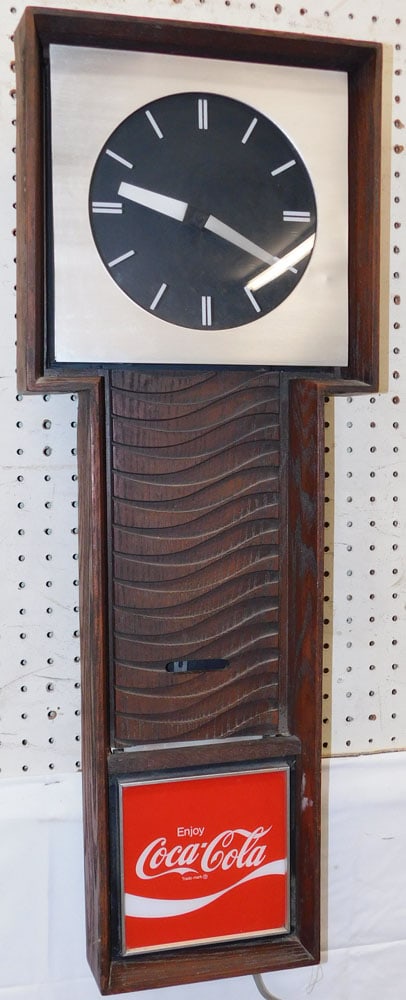 Vintage Electric Coca Cola Clock, (Working Condition) (1 of 5)