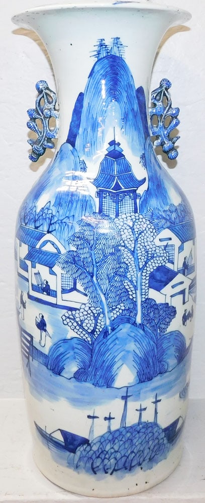 Large 19th Century Canton Chinese Blue & White Vase  (1 of 8)
